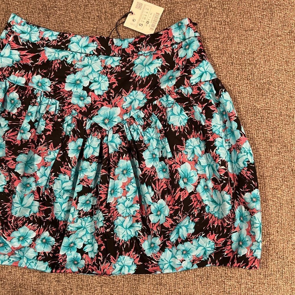 Zara Ruffle Bermuda Skirt - Picture 3 of 8